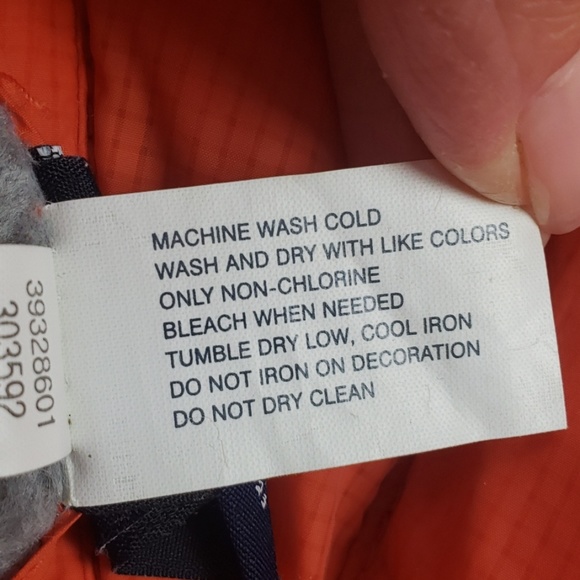 Gap Kids reversible puffer vest - Picture 8 of 8